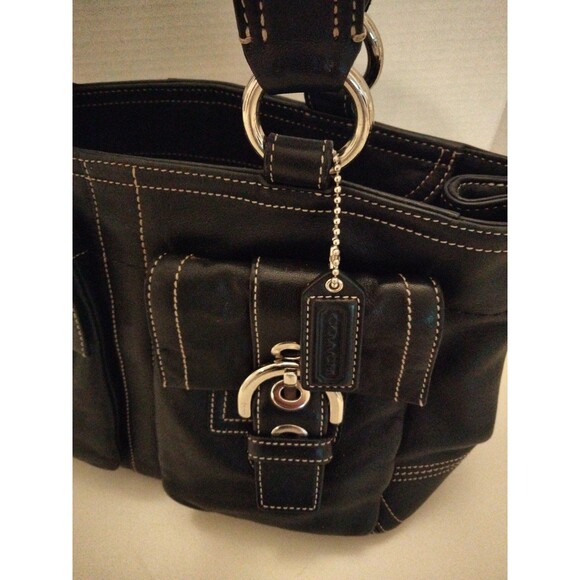 Authentic Coach black leather 8" x 13" shoulder bag - Picture 6 of 12